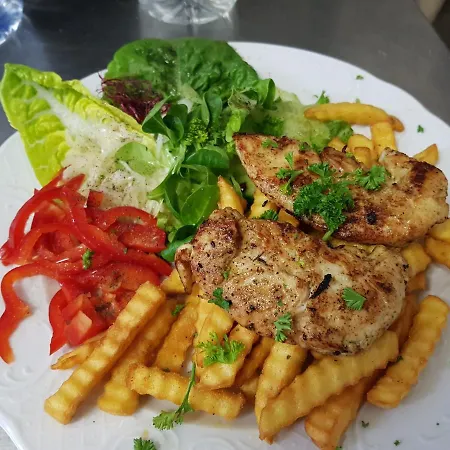 Zum Obstler - Gaststaette Und 3*