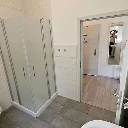 Vendégház Zum Obstler - Gaststaette Und Gera