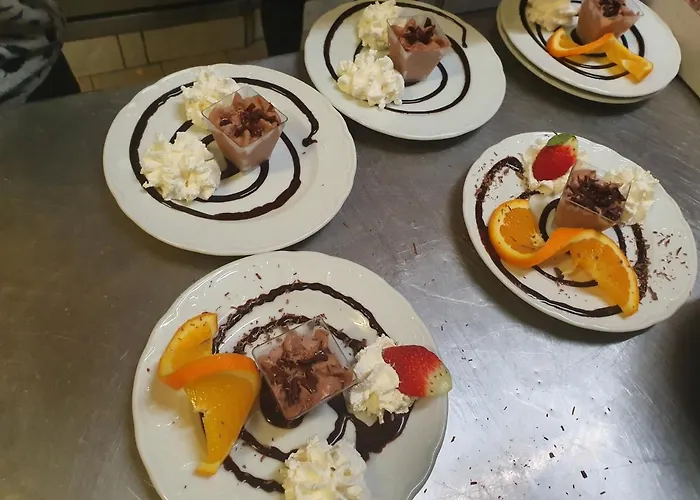 Zum Obstler - Gaststaette Und Konukevi